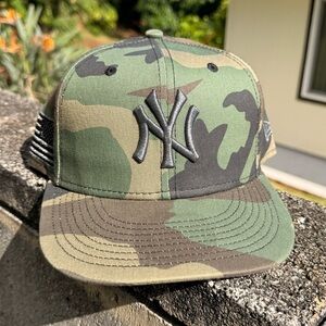 New York Yankees New Era Camo Fitted 7 5/8